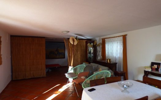 Moradia em zona de excelência, com piscina