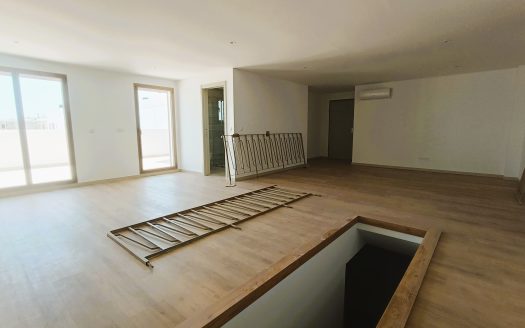 Dúplex com Garagem e Terraço – Novo – Montijo!
